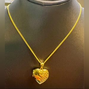 Real 18K Heart Locket Pendant Necklace 18” 16mm